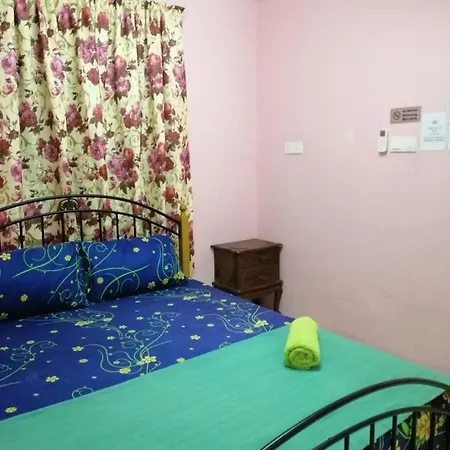 Layla Inn Batu Pahat Exterior photo